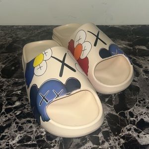 Cartoon Graffiti Slides